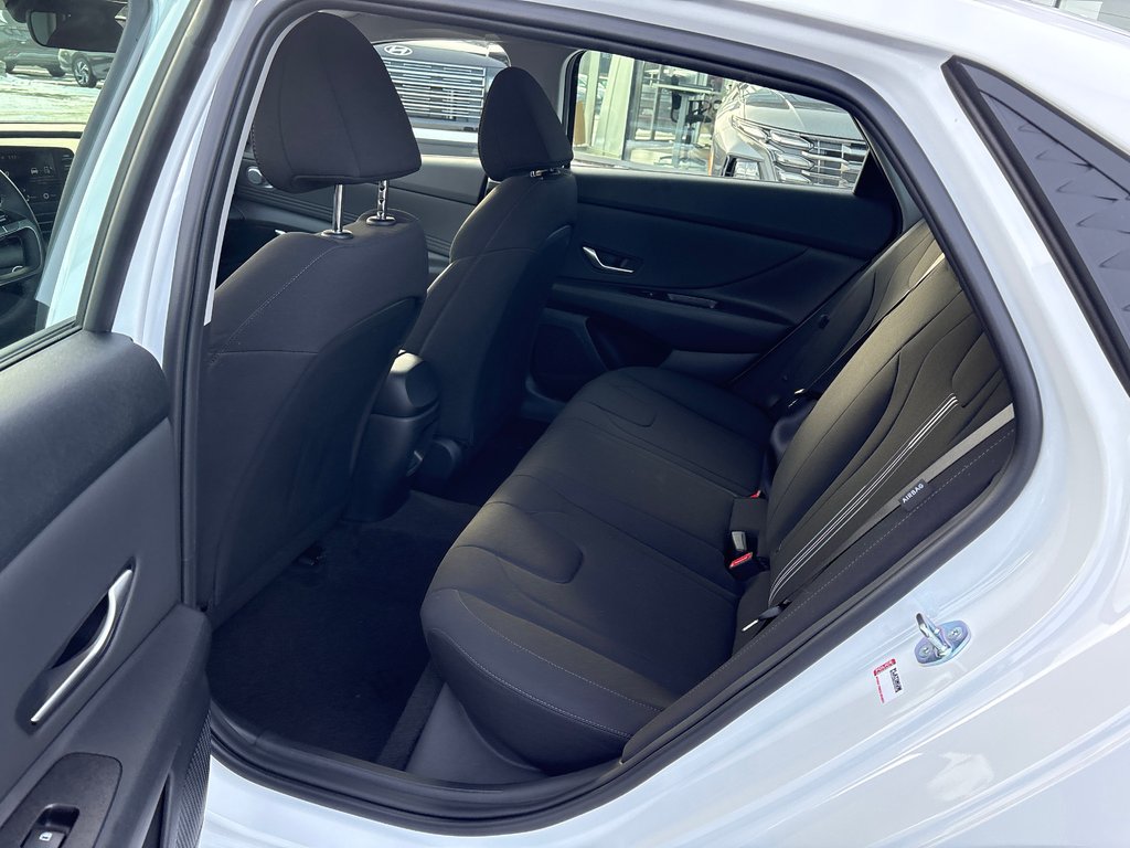 Hyundai Elantra Preferred IVT 2026 à Bathurst, Nouveau-Brunswick - 11 - w1024h768px