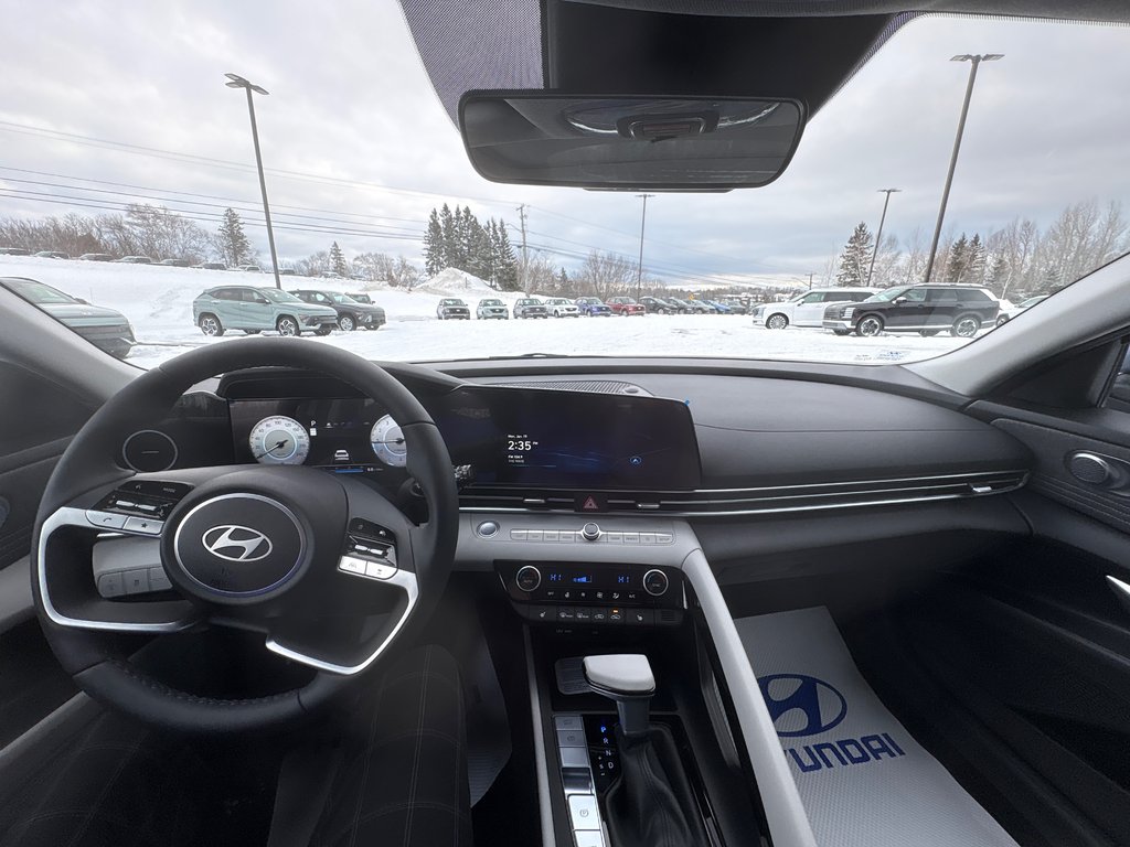 2026 Hyundai Elantra Luxury IVT w/Two-Tone Interior in Bathurst, New Brunswick - 10 - w1024h768px