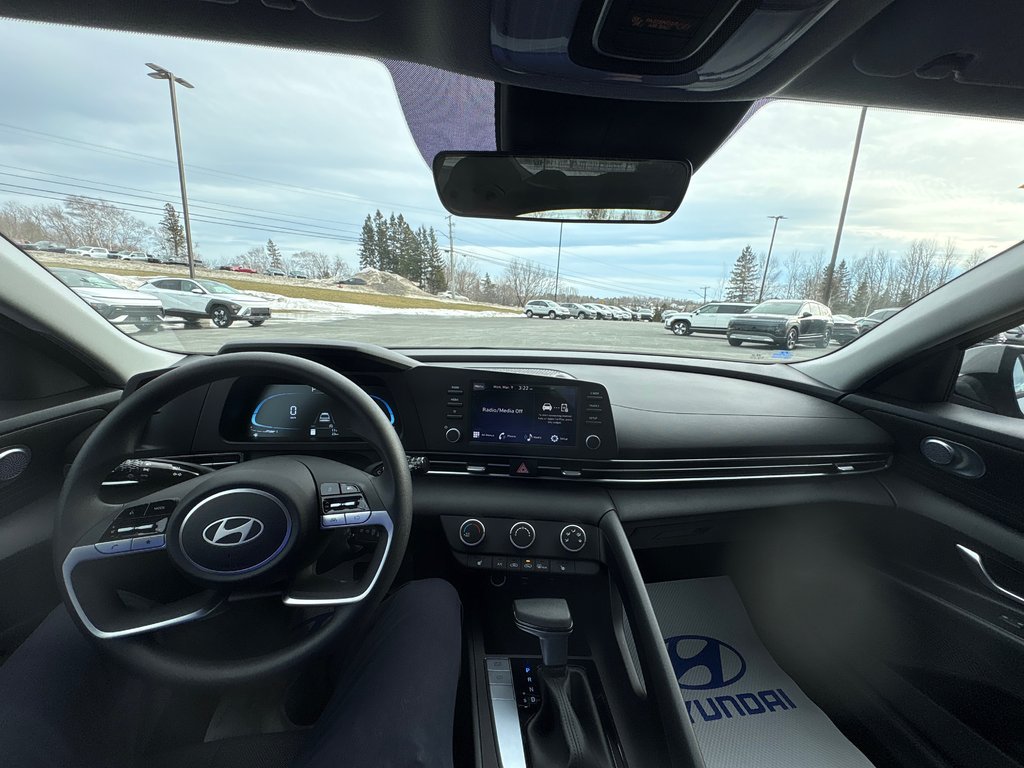 2026 Hyundai Elantra Essential IVT in Bathurst, New Brunswick - 9 - w1024h768px