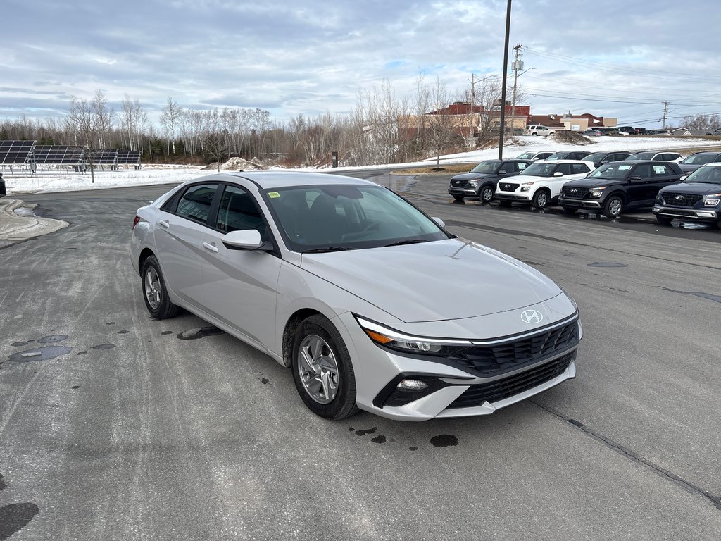 2026 Hyundai Elantra Essential IVT in Bathurst, New Brunswick - 4 - w1024h768px