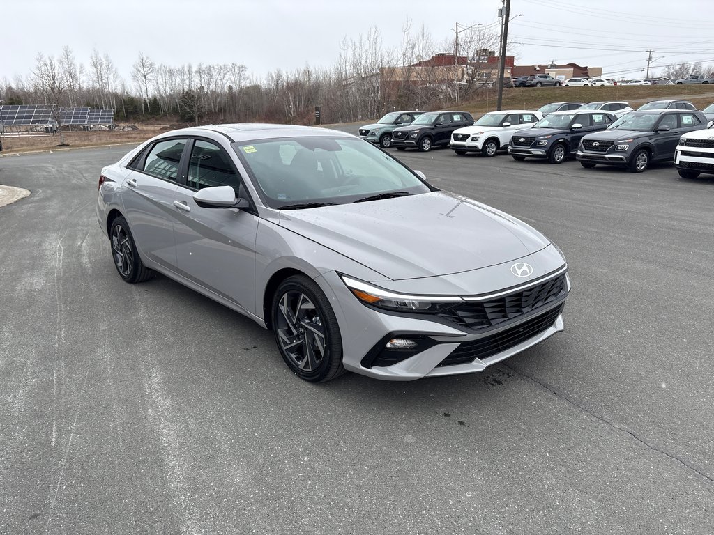 Hyundai Elantra Preferred IVT w/Tech Pkg 2026 à Bathurst, Nouveau-Brunswick - 3 - w1024h768px