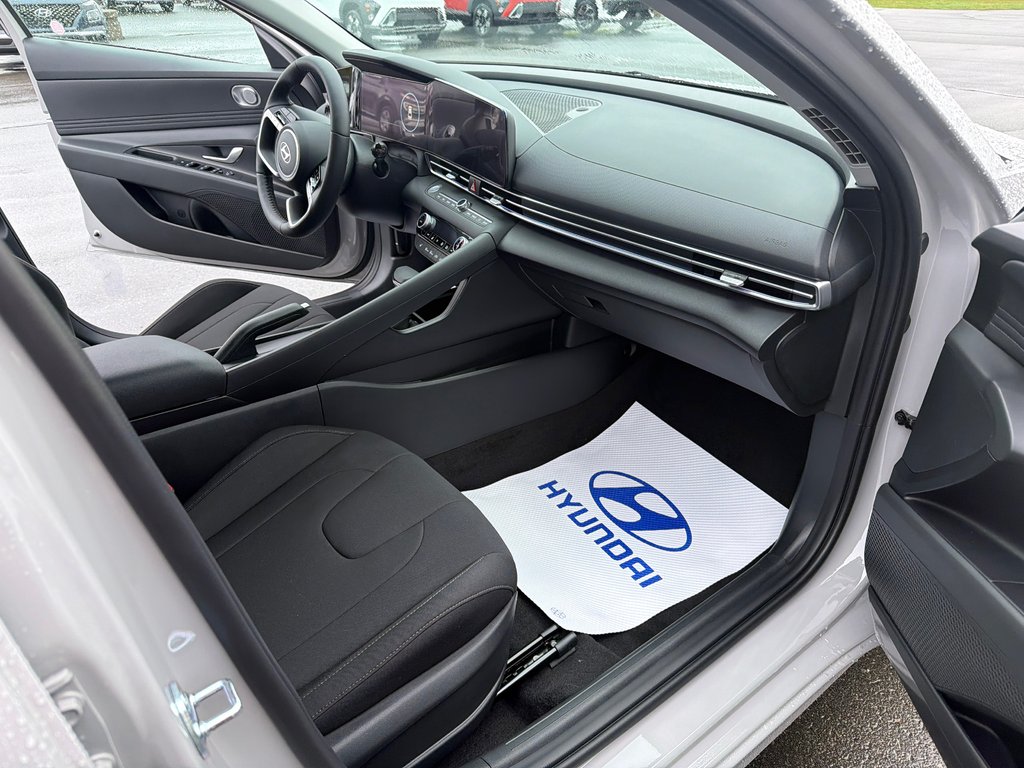 2026 Hyundai Elantra Preferred IVT w/Tech Pkg in Bathurst, New Brunswick - 14 - w1024h768px