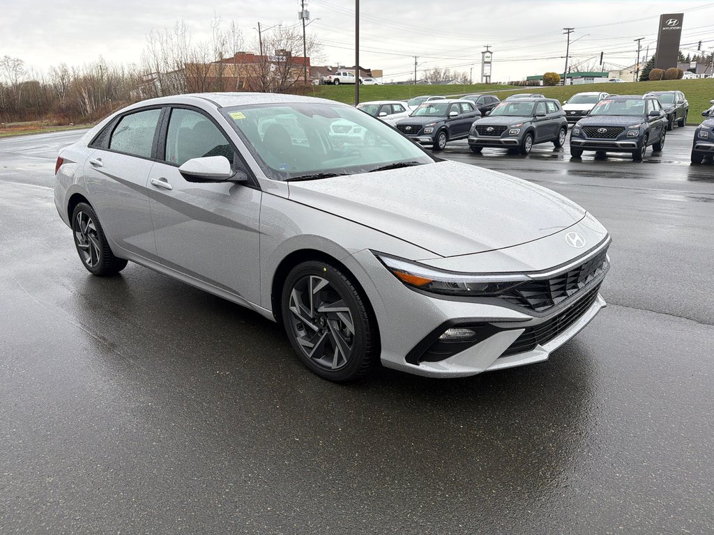 2026 Hyundai Elantra Preferred IVT w/Tech Pkg in Bathurst, New Brunswick - 4 - w1024h768px