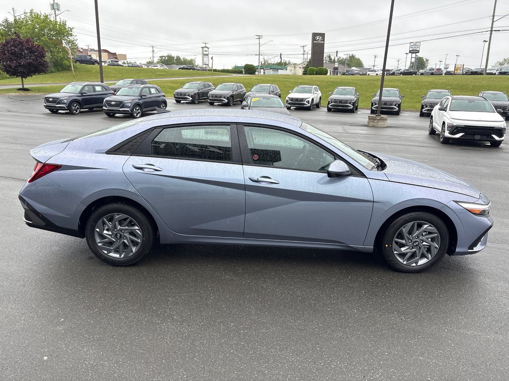 2026 Hyundai Elantra Preferred IVT in Bathurst, New Brunswick - 4 - w1024h768px