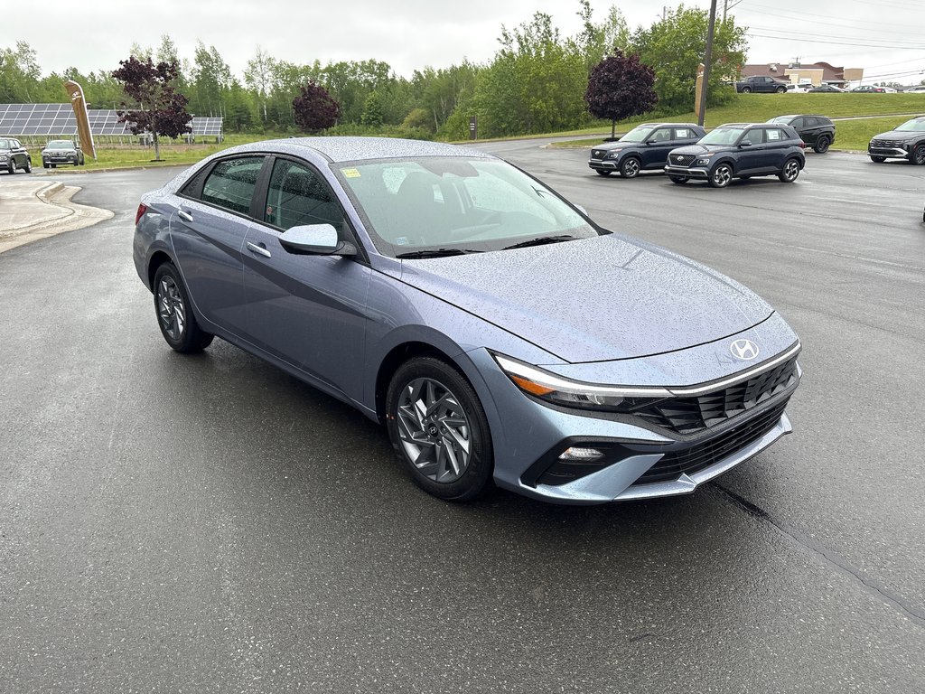 2026 Hyundai Elantra Preferred IVT in Bathurst, New Brunswick - 3 - w1024h768px