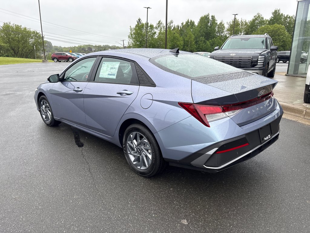 2026 Hyundai Elantra Preferred IVT in Bathurst, New Brunswick - 7 - w1024h768px