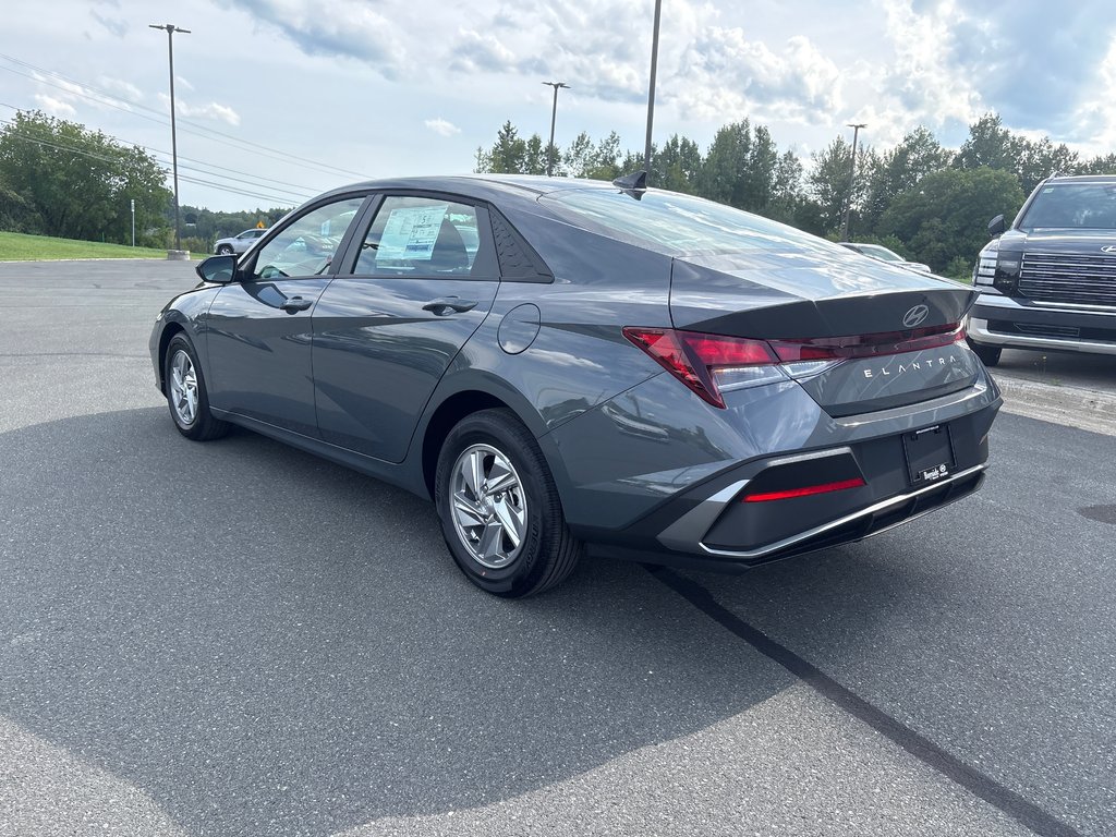 2026 Hyundai Elantra Essential IVT in Bathurst, New Brunswick - 9 - w1024h768px