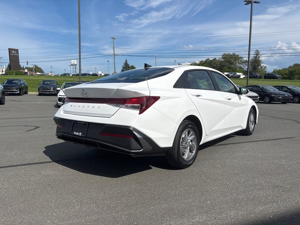 2026 Hyundai Elantra Essential IVT in Bathurst, New Brunswick - 7 - w1024h768px