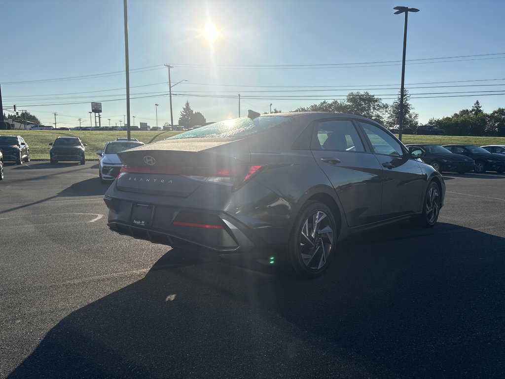 2026 Hyundai Elantra Preferred IVT w/Tech Pkg in Bathurst, New Brunswick - 7 - w1024h768px