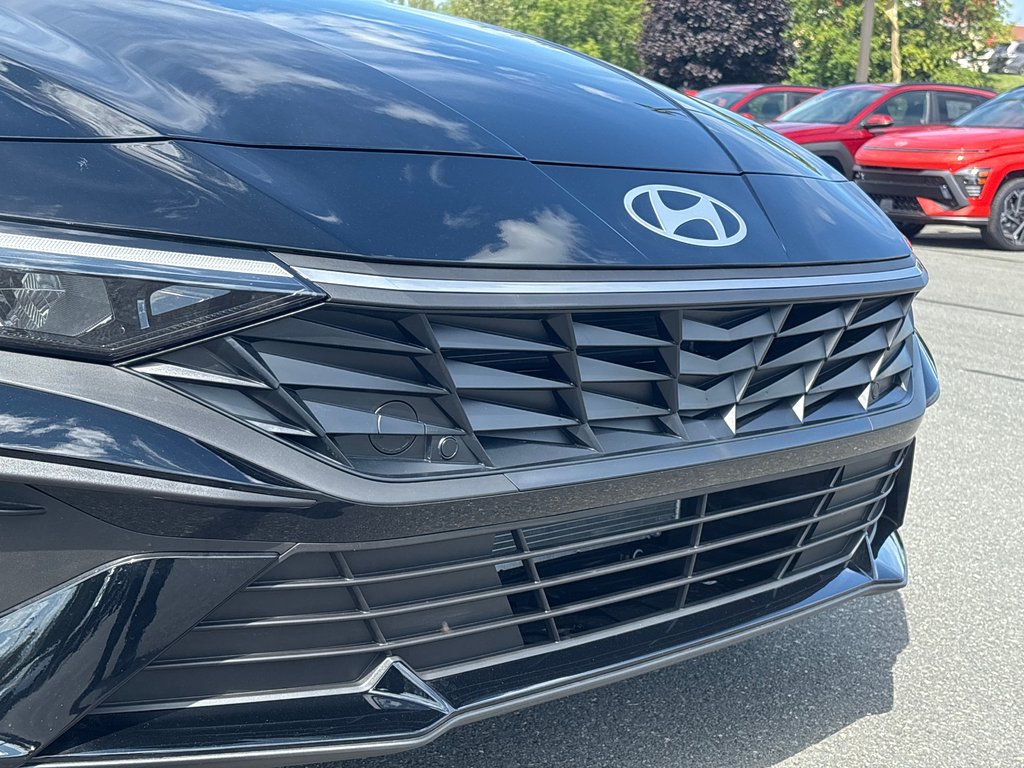 2026 Hyundai Elantra Essential IVT in Bathurst, New Brunswick - 4 - w1024h768px