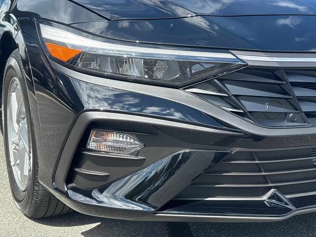 2026 Hyundai Elantra Essential IVT in Bathurst, New Brunswick - 3 - w1024h768px