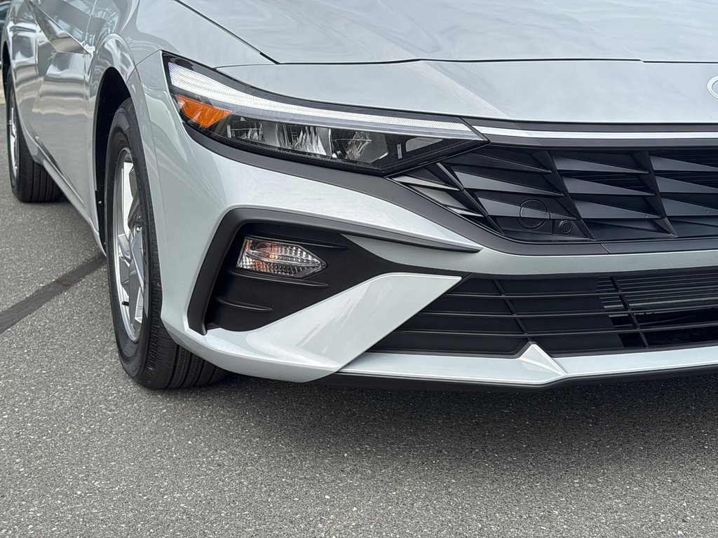 2026 Hyundai Elantra Essential IVT in Bathurst, New Brunswick - 3 - w1024h768px