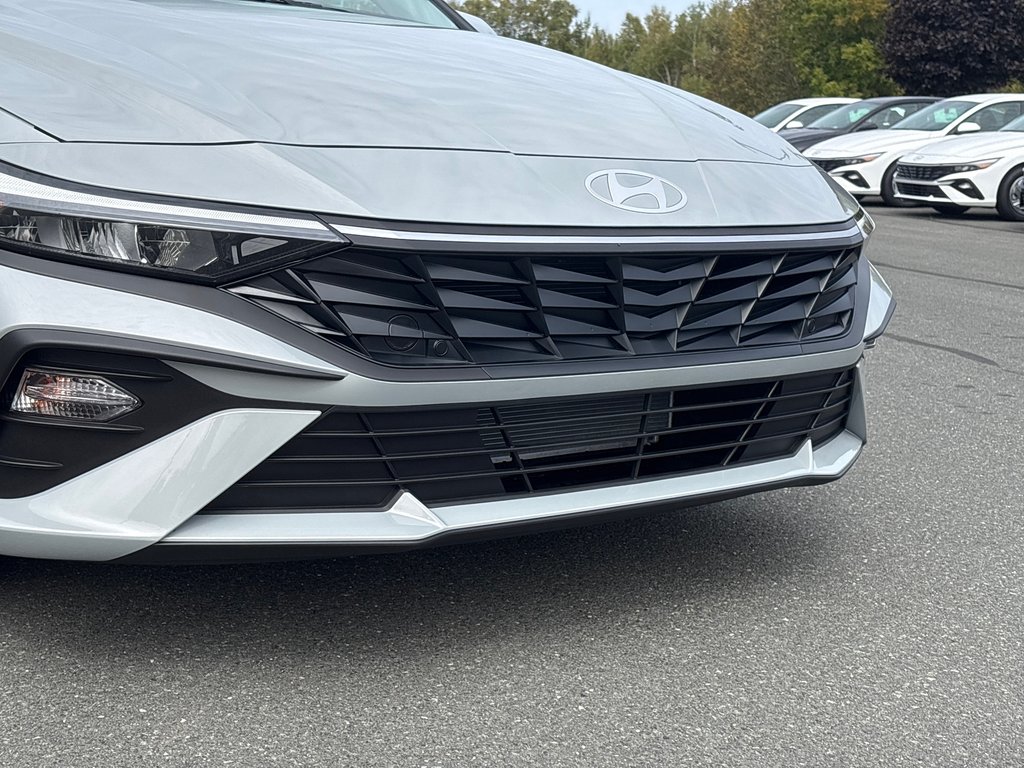 2026 Hyundai Elantra Essential IVT in Bathurst, New Brunswick - 4 - w1024h768px