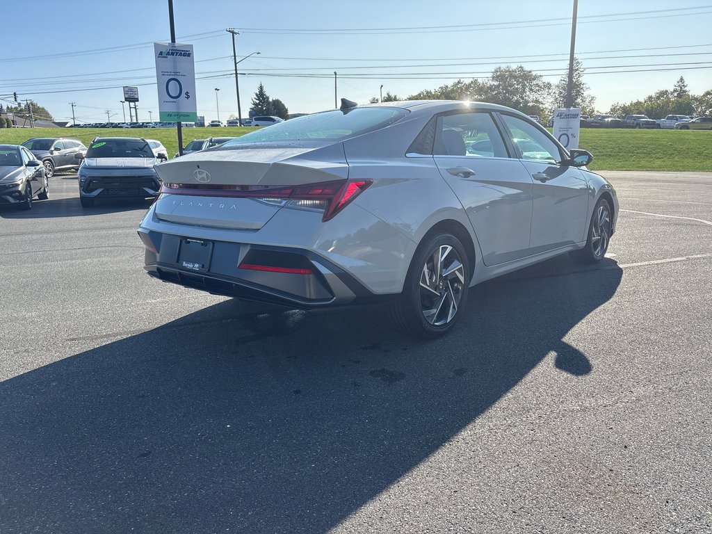 2026 Hyundai Elantra Luxury IVT in Bathurst, New Brunswick - 7 - w1024h768px