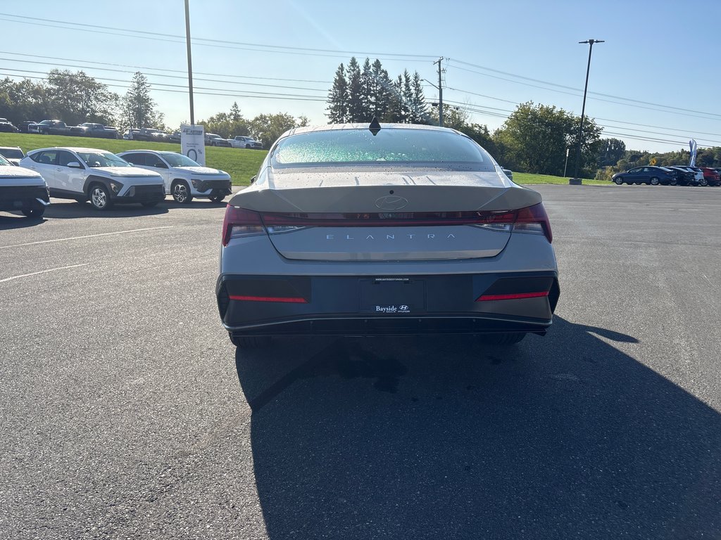 2026 Hyundai Elantra Luxury IVT in Bathurst, New Brunswick - 8 - w1024h768px
