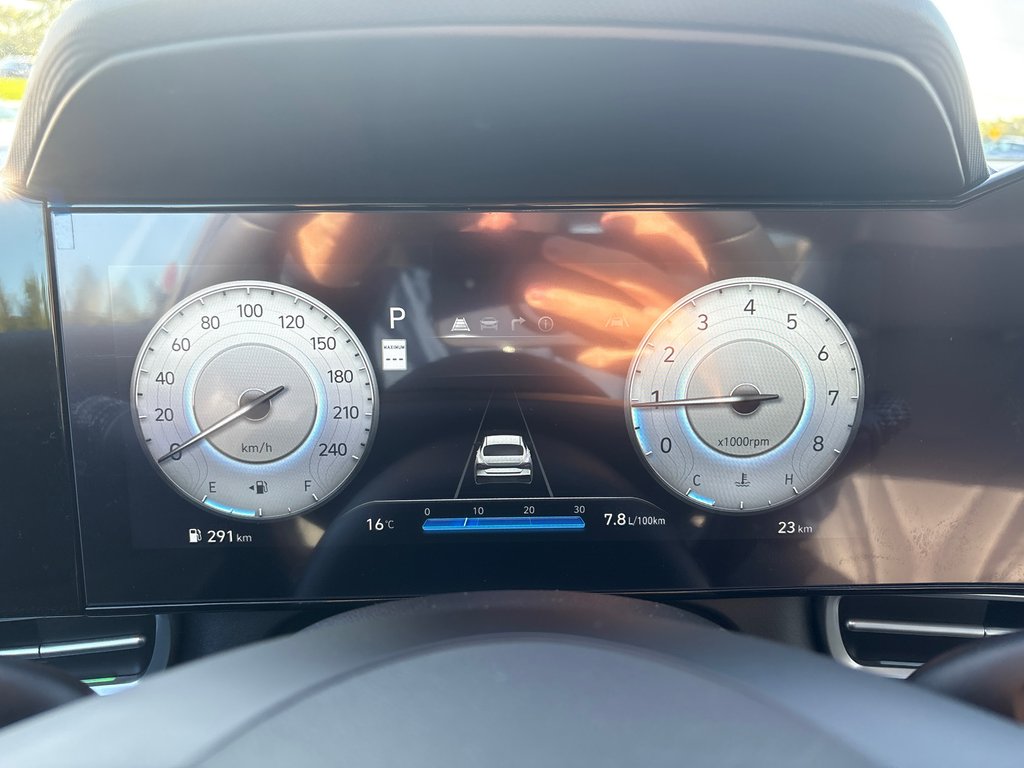 2026 Hyundai Elantra Luxury IVT in Bathurst, New Brunswick - 14 - w1024h768px