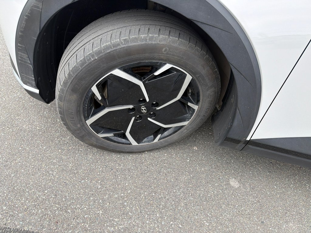 2023 Hyundai IONIQ 5 Preferred in Bathurst, New Brunswick - 9 - w1024h768px
