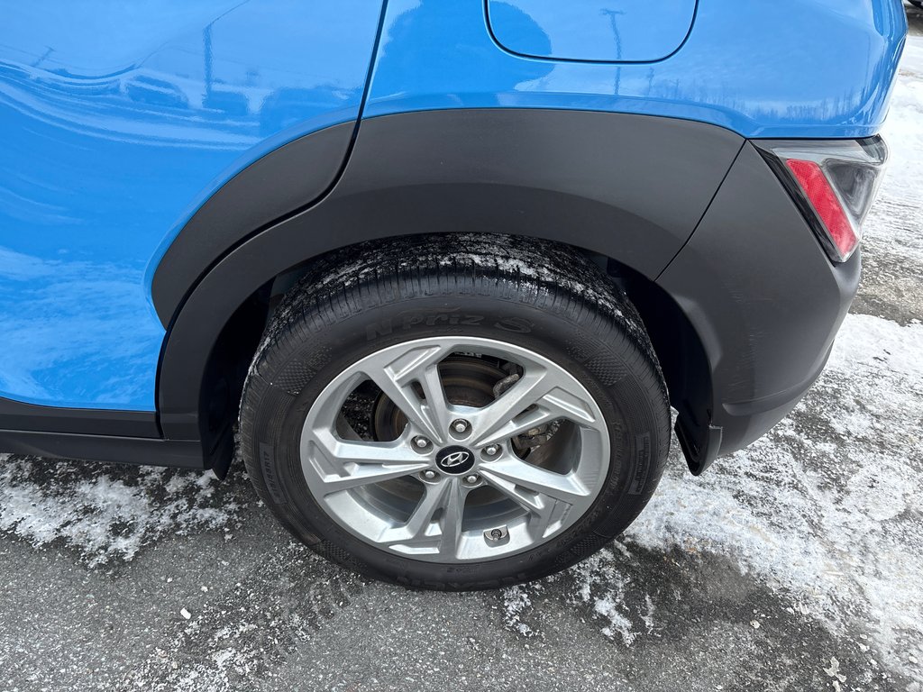 Hyundai Kona Essential 2022 à Bathurst, Nouveau-Brunswick - 14 - w1024h768px