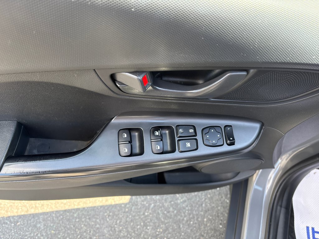 Hyundai Kona Essential 2022 à Bathurst, Nouveau-Brunswick - 10 - w1024h768px