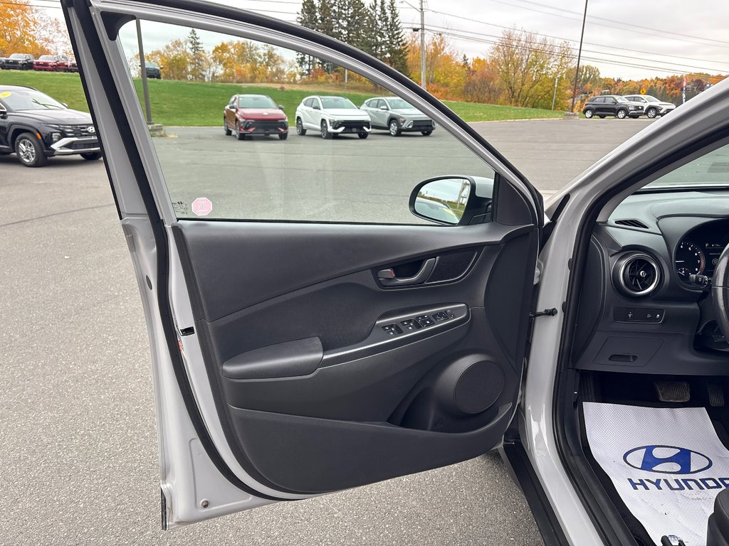 2022 Hyundai Kona Preferred Special Edition in Bathurst, New Brunswick - 25 - w1024h768px