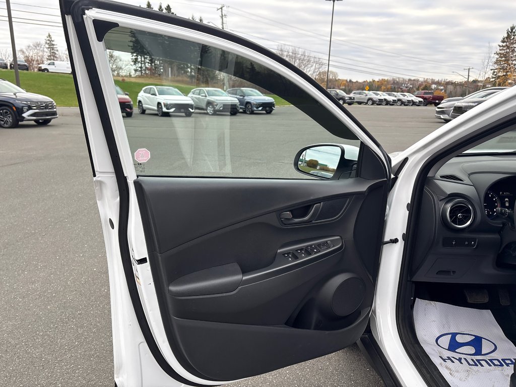 2022 Hyundai Kona Essential in Bathurst, New Brunswick - 10 - w1024h768px