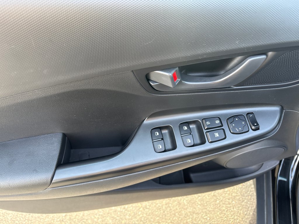 2023 Hyundai Kona Preferred in Bathurst, New Brunswick - 9 - w1024h768px