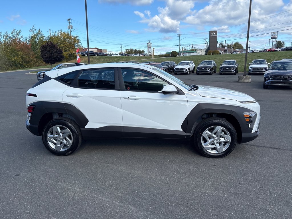 2026 Hyundai Kona 2.0L Essential AWD in Bathurst, New Brunswick - 3 - w1024h768px