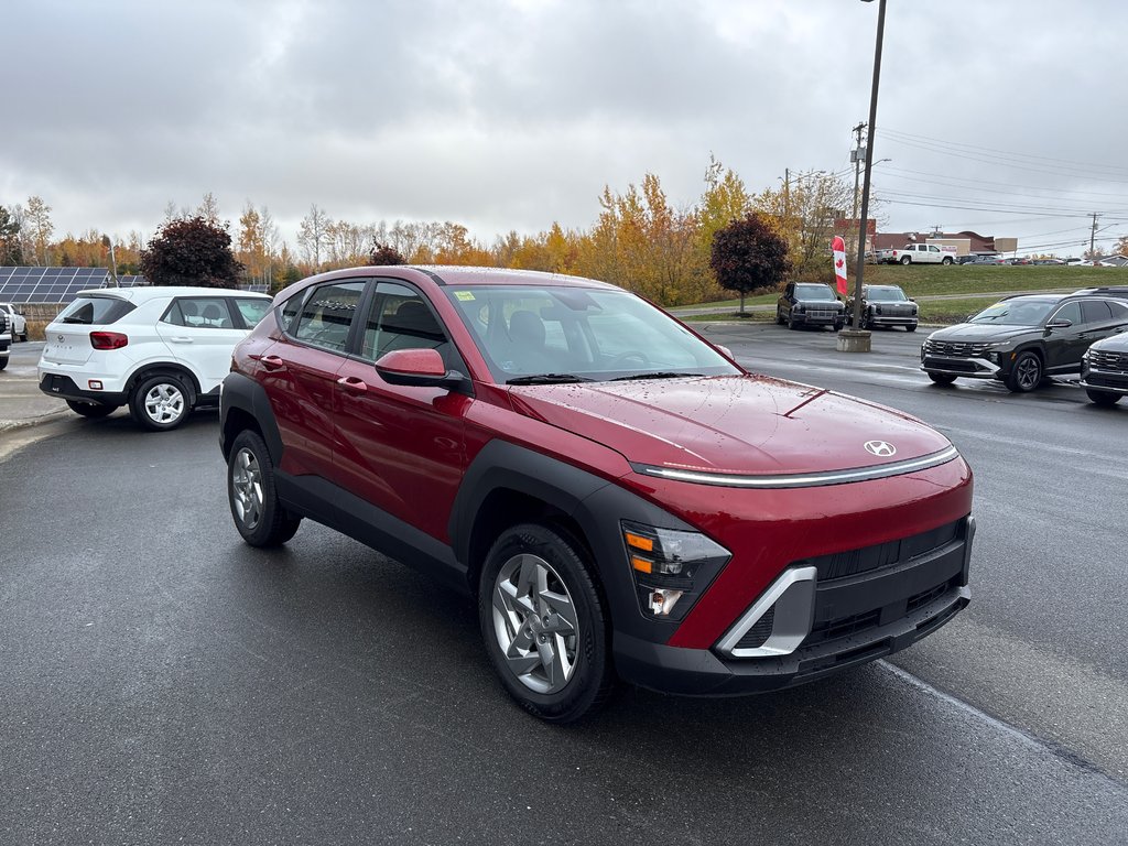Hyundai Kona 2.0L Essential AWD 2026 à Bathurst, Nouveau-Brunswick - 3 - w1024h768px