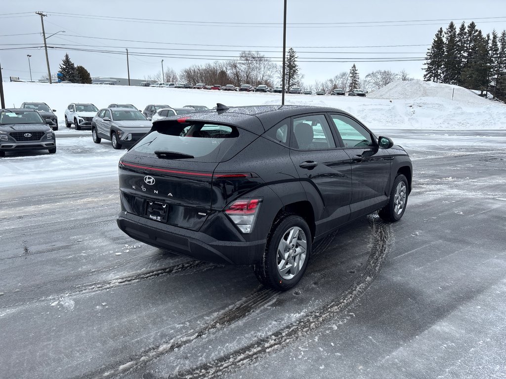 Hyundai Kona 2.0L Essential AWD 2026 à Bathurst, Nouveau-Brunswick - 9 - w1024h768px