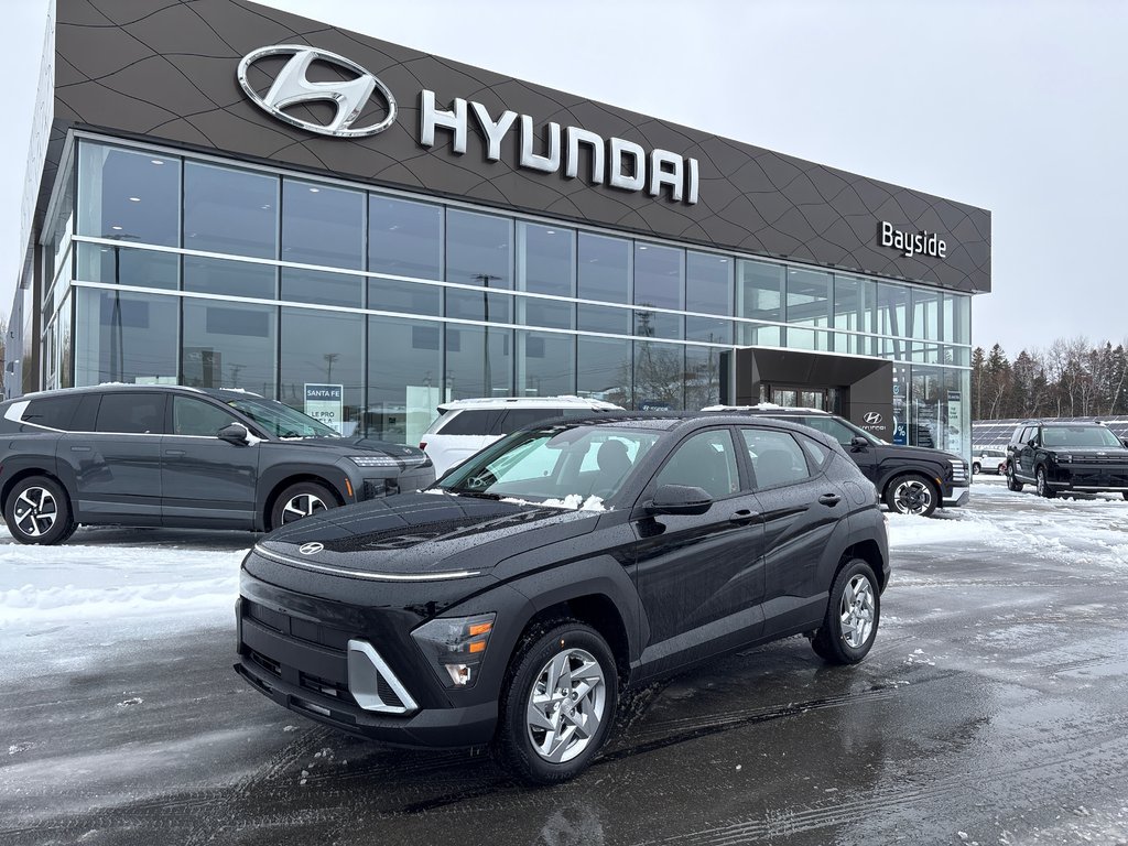 Hyundai Kona 2.0L Essential AWD 2026 à Bathurst, Nouveau-Brunswick - 1 - w1024h768px