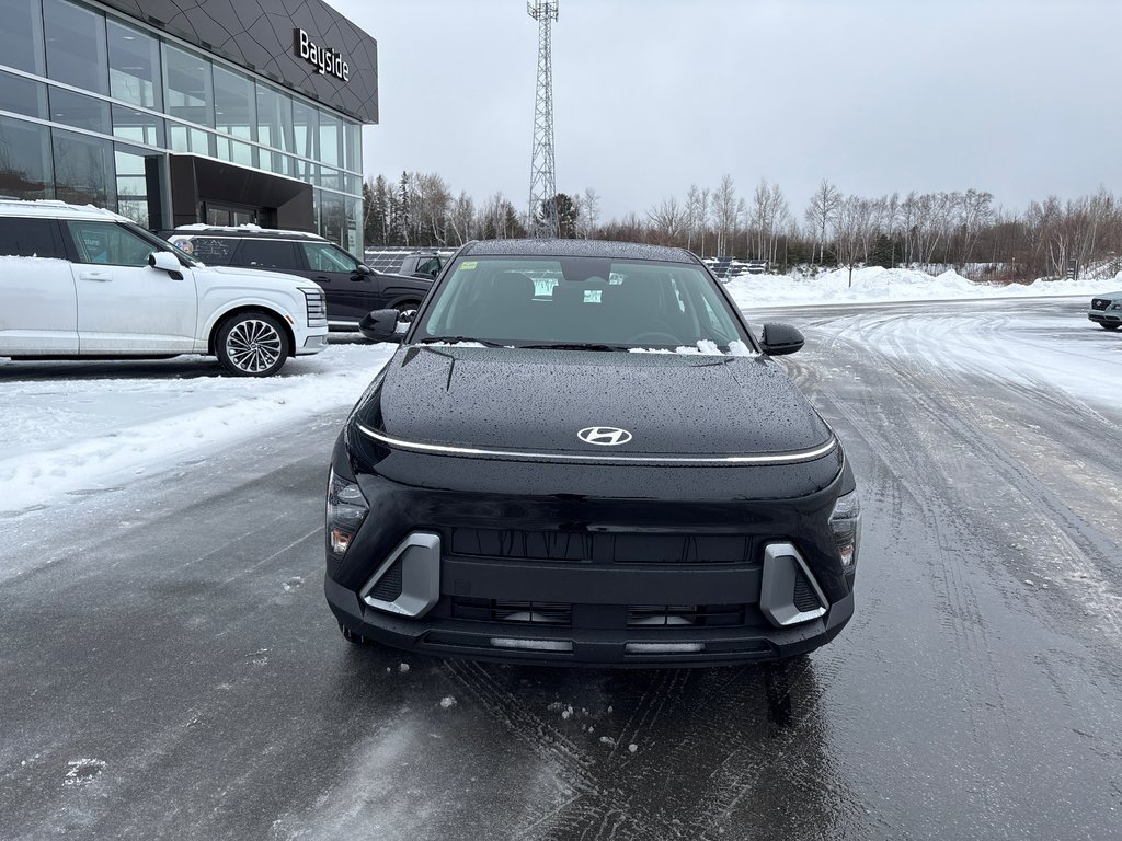 Hyundai Kona 2.0L Essential AWD 2026 à Bathurst, Nouveau-Brunswick - 2 - w1024h768px