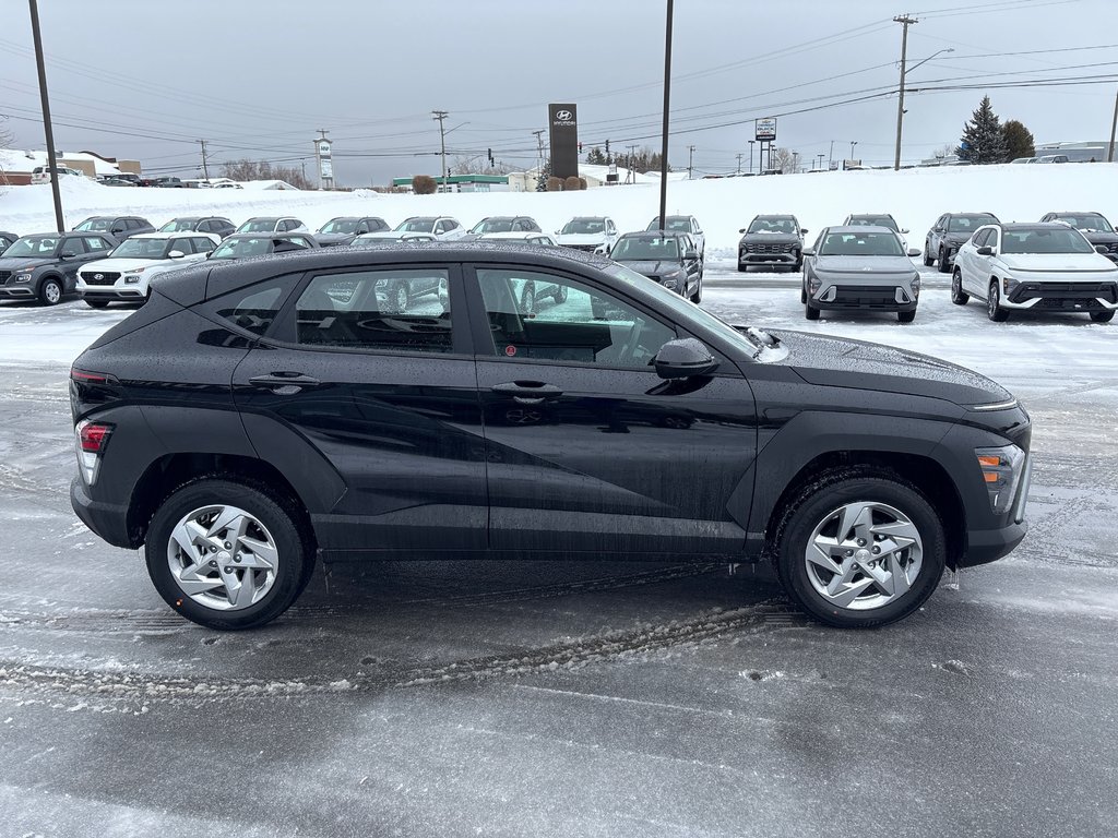 Hyundai Kona 2.0L Essential AWD 2026 à Bathurst, Nouveau-Brunswick - 8 - w1024h768px