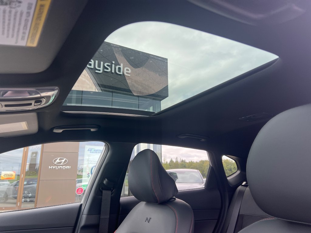 2027 Hyundai Kona 1.6T N Line Ultimate AWD w/Two-Tone Roof in Bathurst, New Brunswick - 12 - w1024h768px