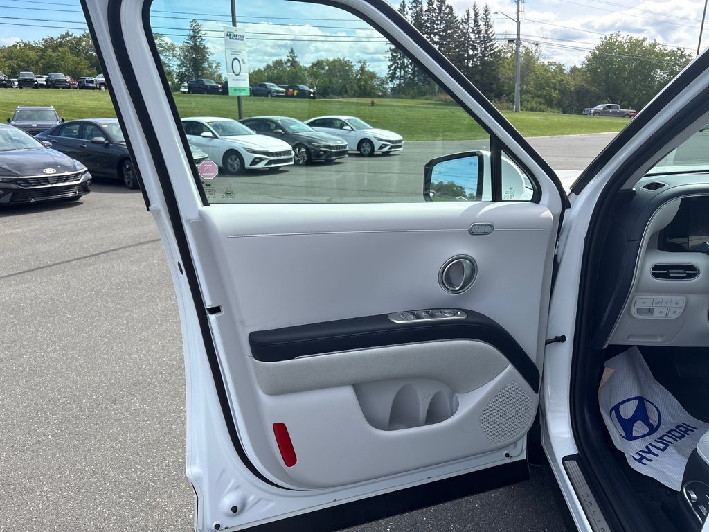 2027 Hyundai Palisade Hybrid Ultimate Calligraphy AWD in Bathurst, New Brunswick - 14 - w1024h768px