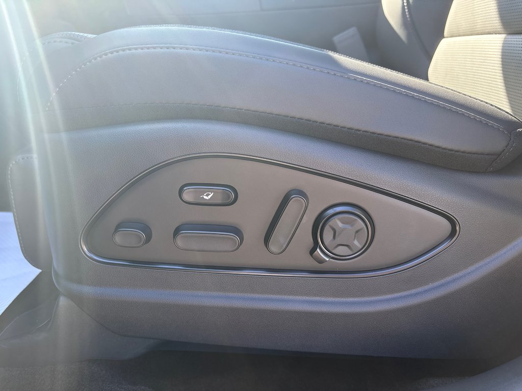2027 Hyundai Palisade Ultimate Calligraphy Night AWD in Bathurst, New Brunswick - 15 - w1024h768px