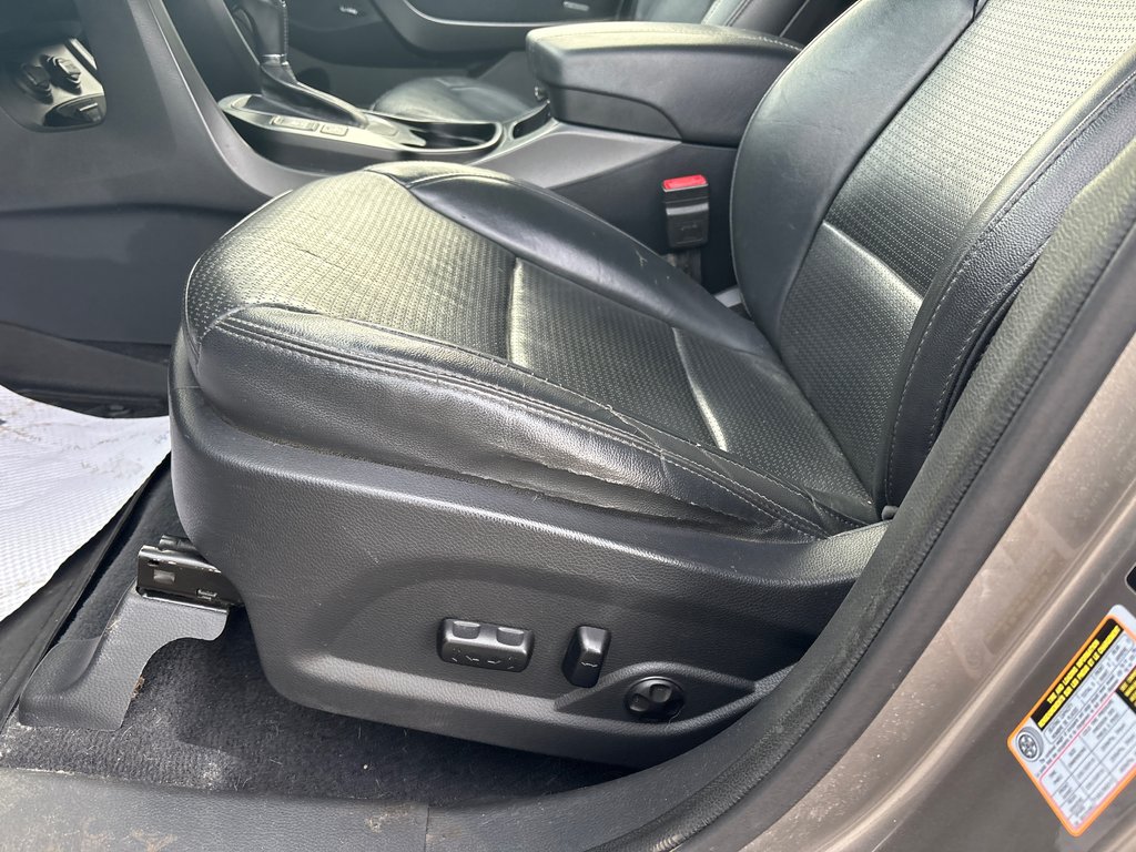 2014 Hyundai Santa Fe Sport Limited in Bathurst, New Brunswick - 14 - w1024h768px