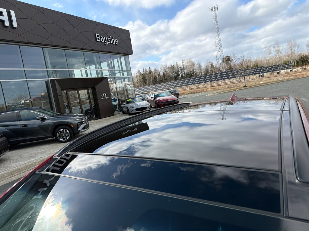 2017 Hyundai Santa Fe Sport SE in Bathurst, New Brunswick - 17 - w1024h768px