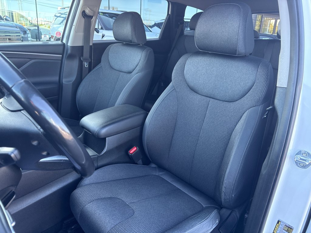 Hyundai Santa Fe Essential 2019 à Bathurst, Nouveau-Brunswick - 11 - w1024h768px