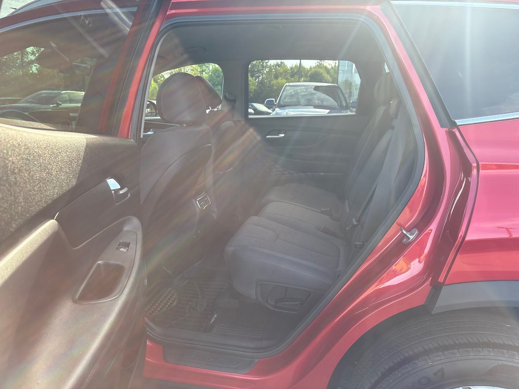 2022 Hyundai Santa Fe Essential in Bathurst, New Brunswick - 11 - w1024h768px