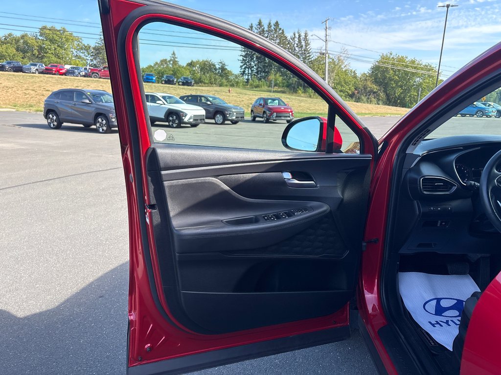 2022 Hyundai Santa Fe Essential in Bathurst, New Brunswick - 9 - w1024h768px
