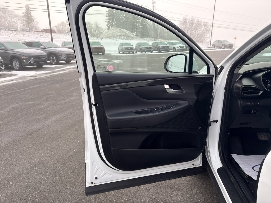2023 Hyundai Santa Fe Preferred in Bathurst, New Brunswick - 13 - w1024h768px