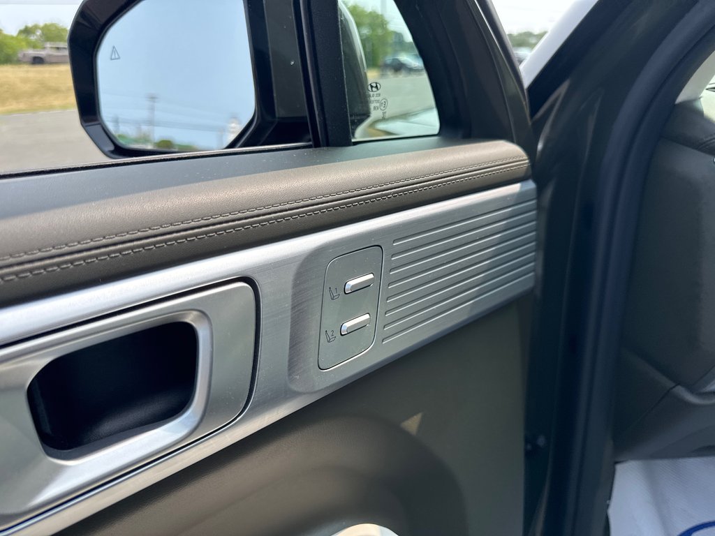 2025 Hyundai Santa Fe Ultimate Calligraphy in Bathurst, New Brunswick - 9 - w1024h768px