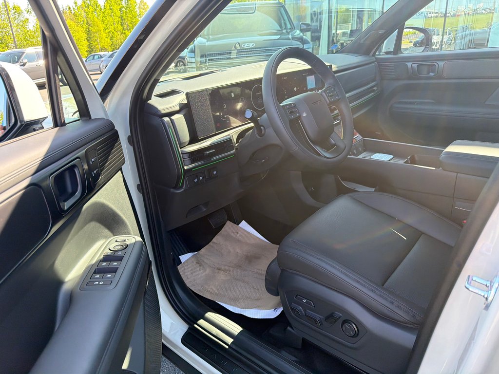 2026 Hyundai Santa Fe 1.6T Ultimate Calligraphy Hybrid AWD 6- Pass in Bathurst, New Brunswick - 7 - w1024h768px
