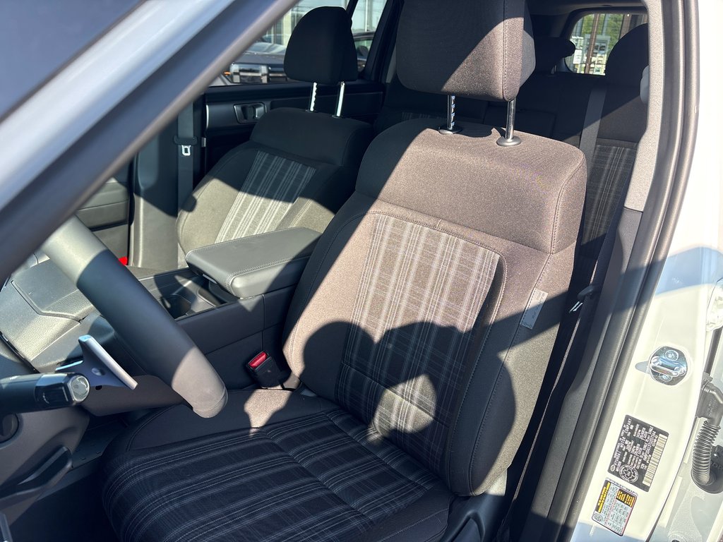 Hyundai Santa Fe 1.6T Preferred Hybrid AWD 7-Pass 2026 à Bathurst, Nouveau-Brunswick - 11 - w1024h768px