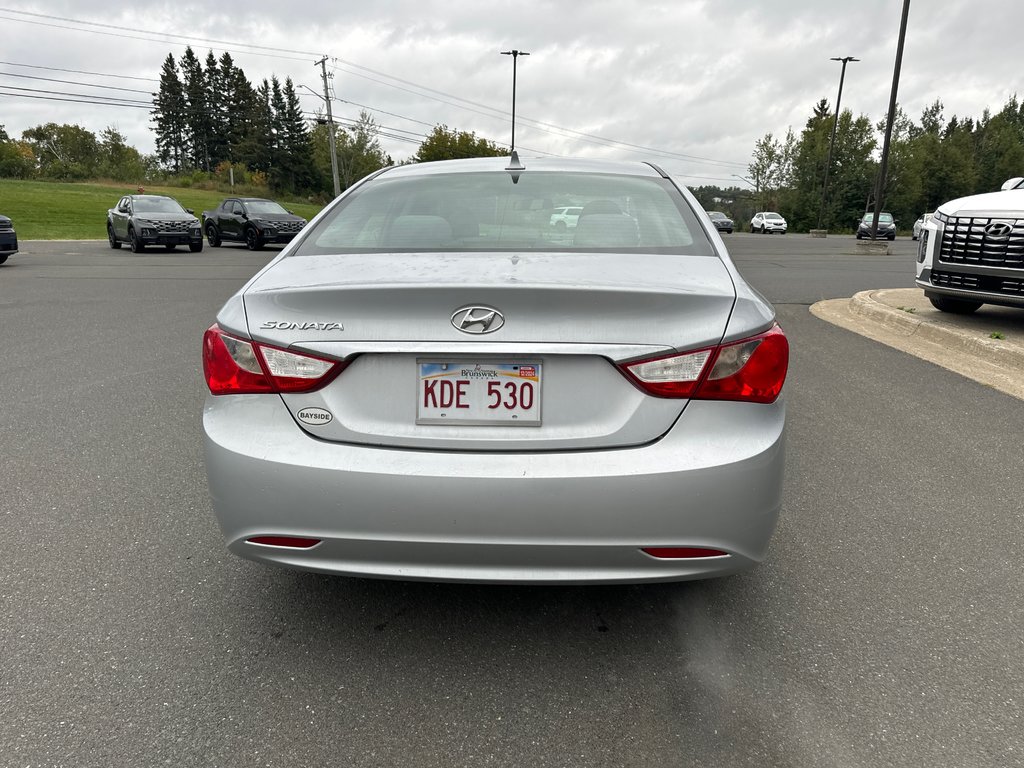 2011  Sonata GLS in Bathurst, New Brunswick - 5 - w1024h768px