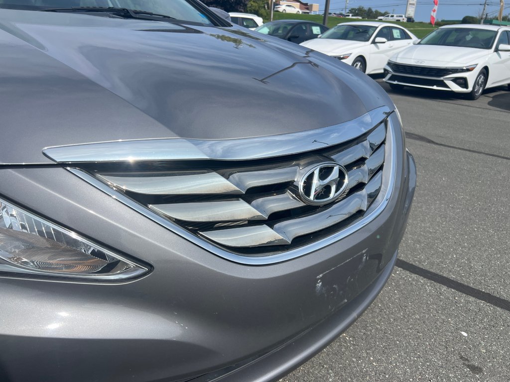 Hyundai Sonata GL 2012 à Bathurst, Nouveau-Brunswick - 5 - w1024h768px