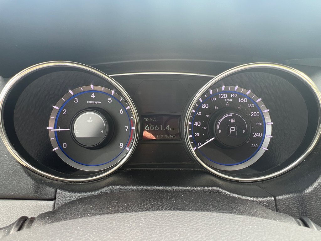 Hyundai Sonata GL 2012 à Bathurst, Nouveau-Brunswick - 14 - w1024h768px
