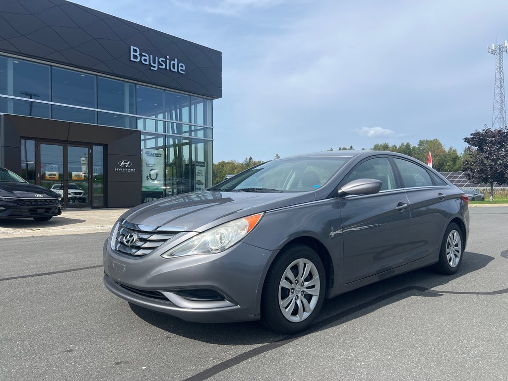 Hyundai Sonata GL 2012 à Bathurst, Nouveau-Brunswick - 1 - w1024h768px
