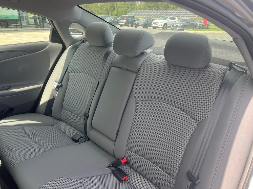 Hyundai Sonata GL 2012 à Bathurst, Nouveau-Brunswick - 7 - w1024h768px