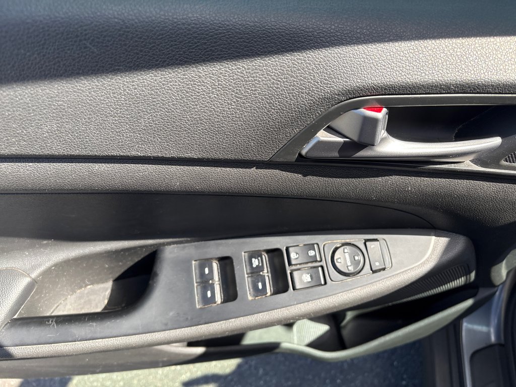 Hyundai Tucson Premium 2016 à Bathurst, Nouveau-Brunswick - 8 - w1024h768px